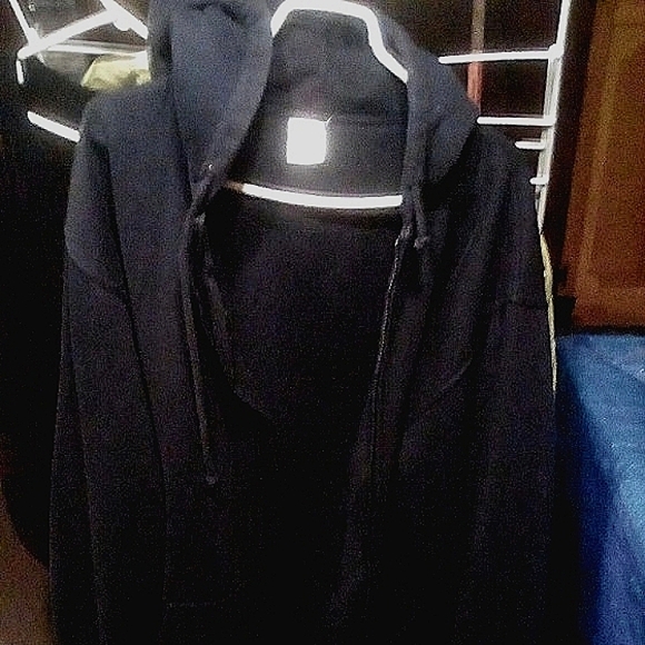 Blue hoodie warm for winter / fall Made in Pakistan - Picture 5 of 5